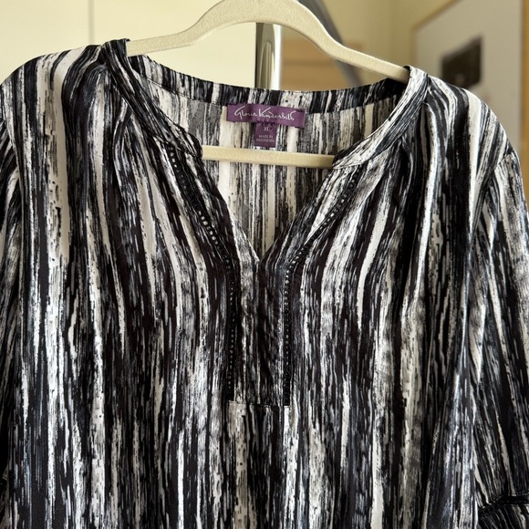 Gloria Vanderbilt Women's Spring Nova Flutter Sleeve Blouse Size XL - Picture 6 of 6